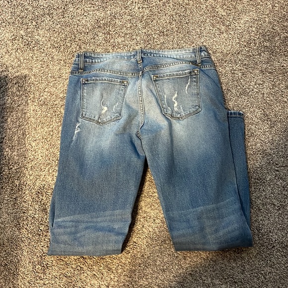 KanCan Super distressed boyfriend 9/28 - Picture 2 of 4